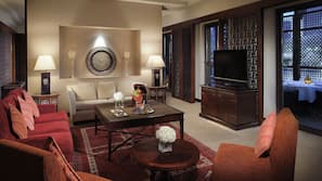 Minibar, in-room safe, desk, blackout curtains