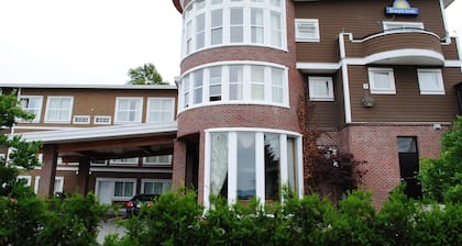 Days Inn by Wyndham Surrey