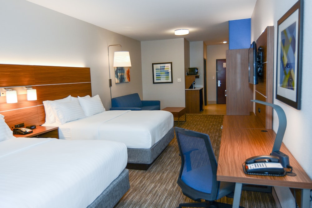 Holiday Inn Express & Suites New Boston, an IHG Hotel