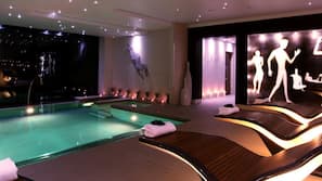 Indoor spa bath