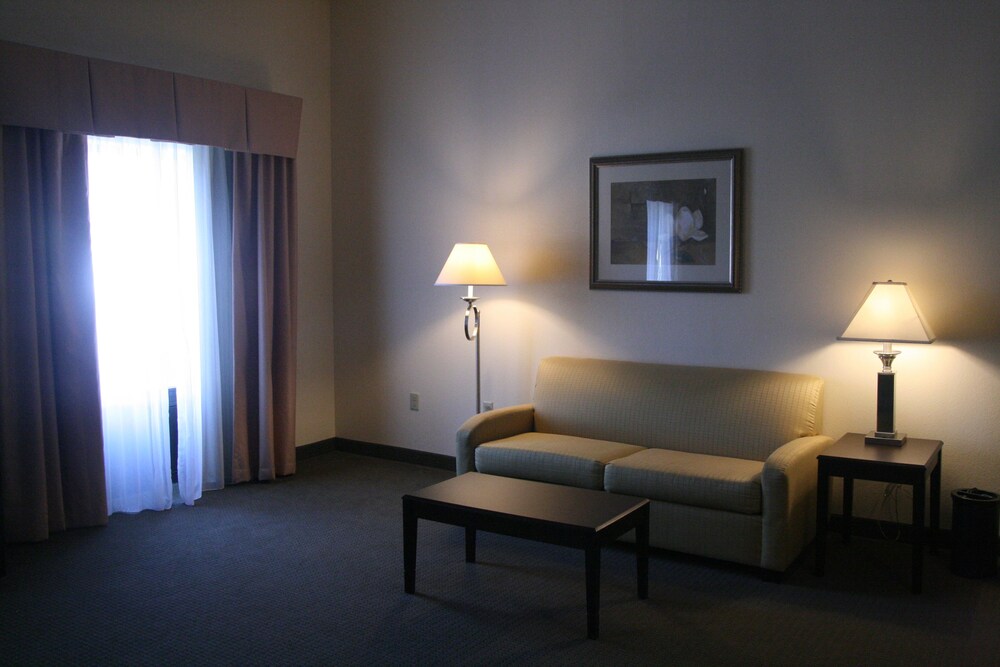 Hampton Inn & Suites Lino Lakes