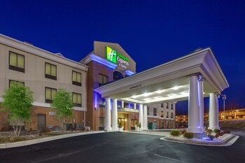 Holiday Inn Express Hotel & Suites Greensboro - East