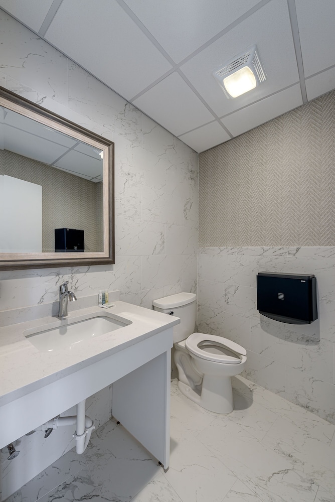 Bathroom, ICONA Diamond Beach