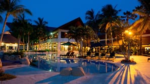 3 outdoor pools