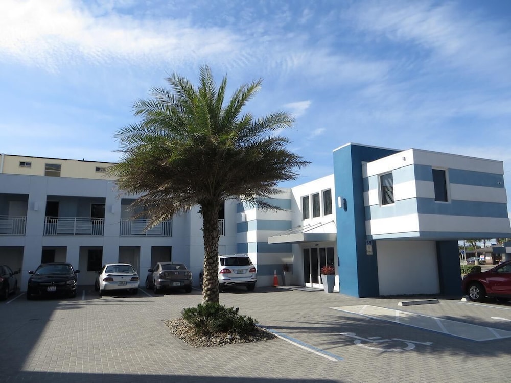 Lotus boutique hotel
