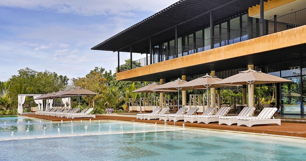 4 Star Hotels