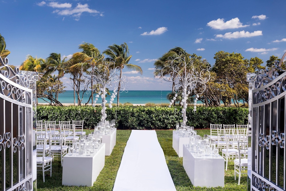 Outdoor wedding area, The Ritz-Carlton Bal Harbour, Miami