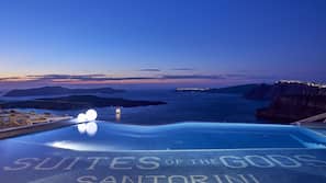 Indoor pool, 2 outdoor pools, pool umbrellas, sun loungers