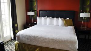 Premium bedding, in-room safe, desk, iron/ironing board