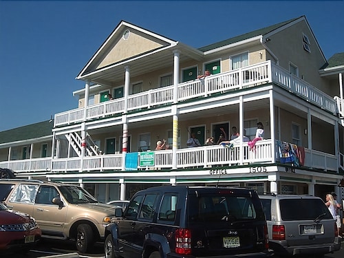 Desert Palm Inn Motel in Seaside Park, United States