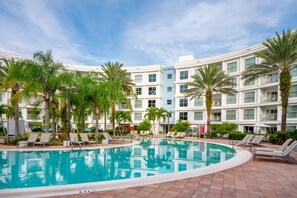 Outdoor pool, sun loungers