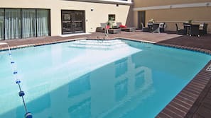 Outdoor pool, open 9 AM to 9 PM, sun loungers
