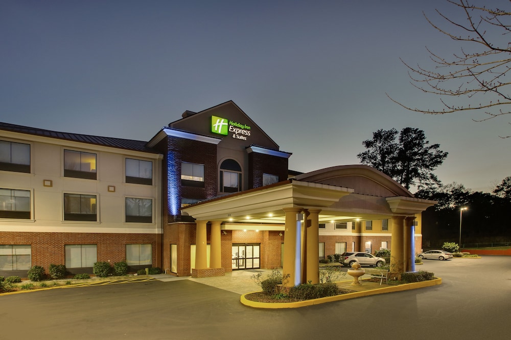Holiday Inn Express & Suites Laurel in Laurel Best Rates & Deals on