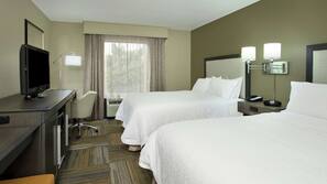 Minibar, in-room safe, desk, iron/ironing board