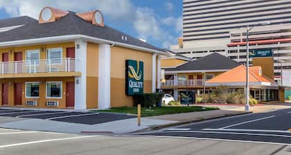 Quality Inn Flamingo