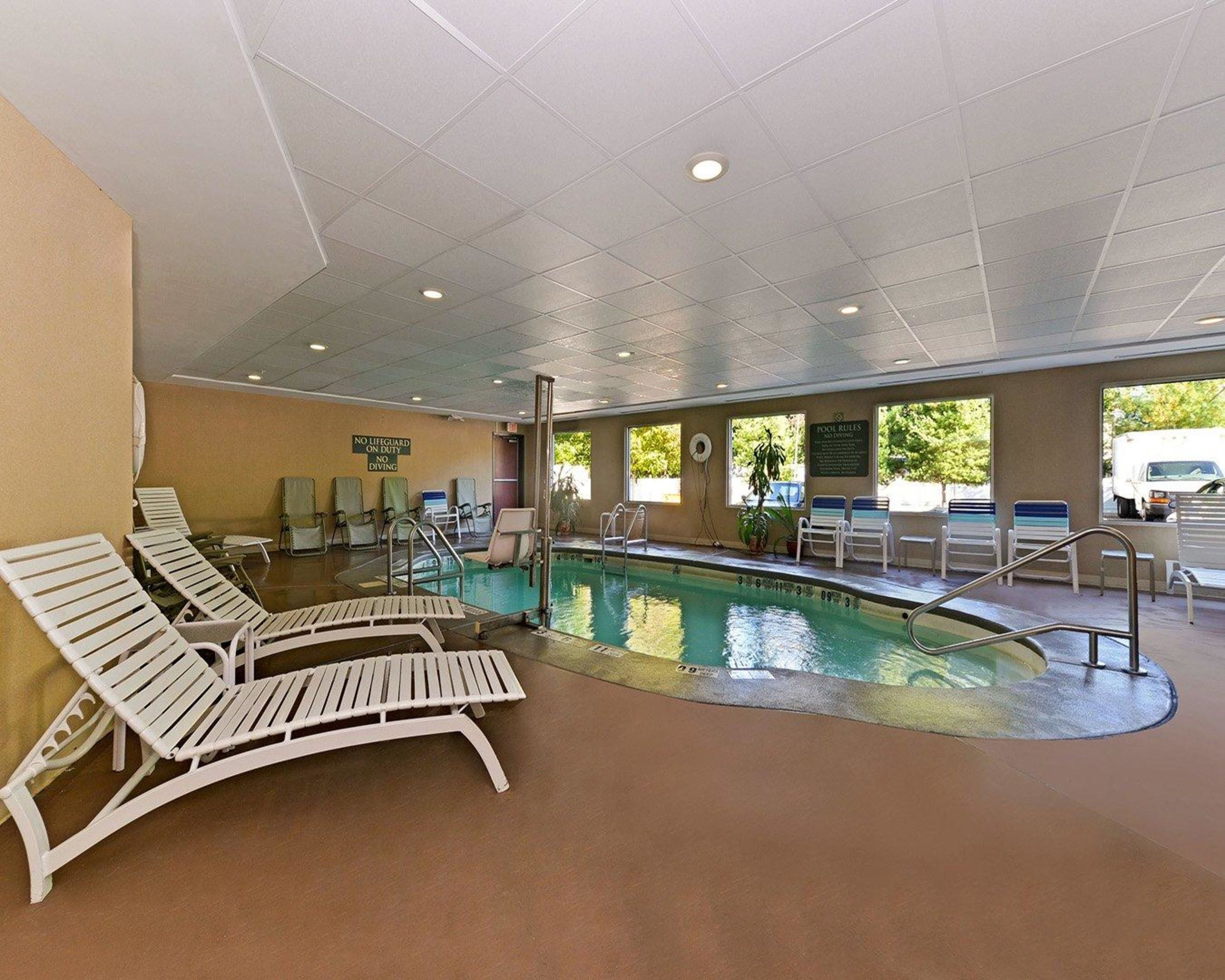 Quality Suites In New Haven Ct Expedia