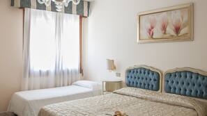 Biancheria da letto di alta qualità, una scrivania, Wi-Fi gratuito