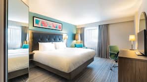 Desk, iron/ironing board, free WiFi, linens