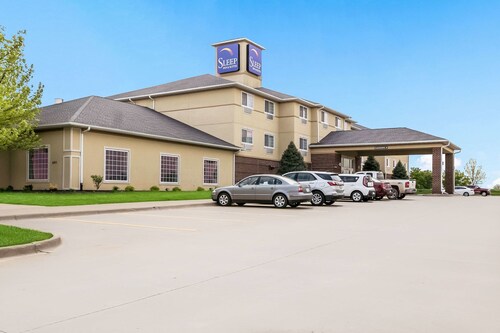 pet friendly hotels in marion iowa