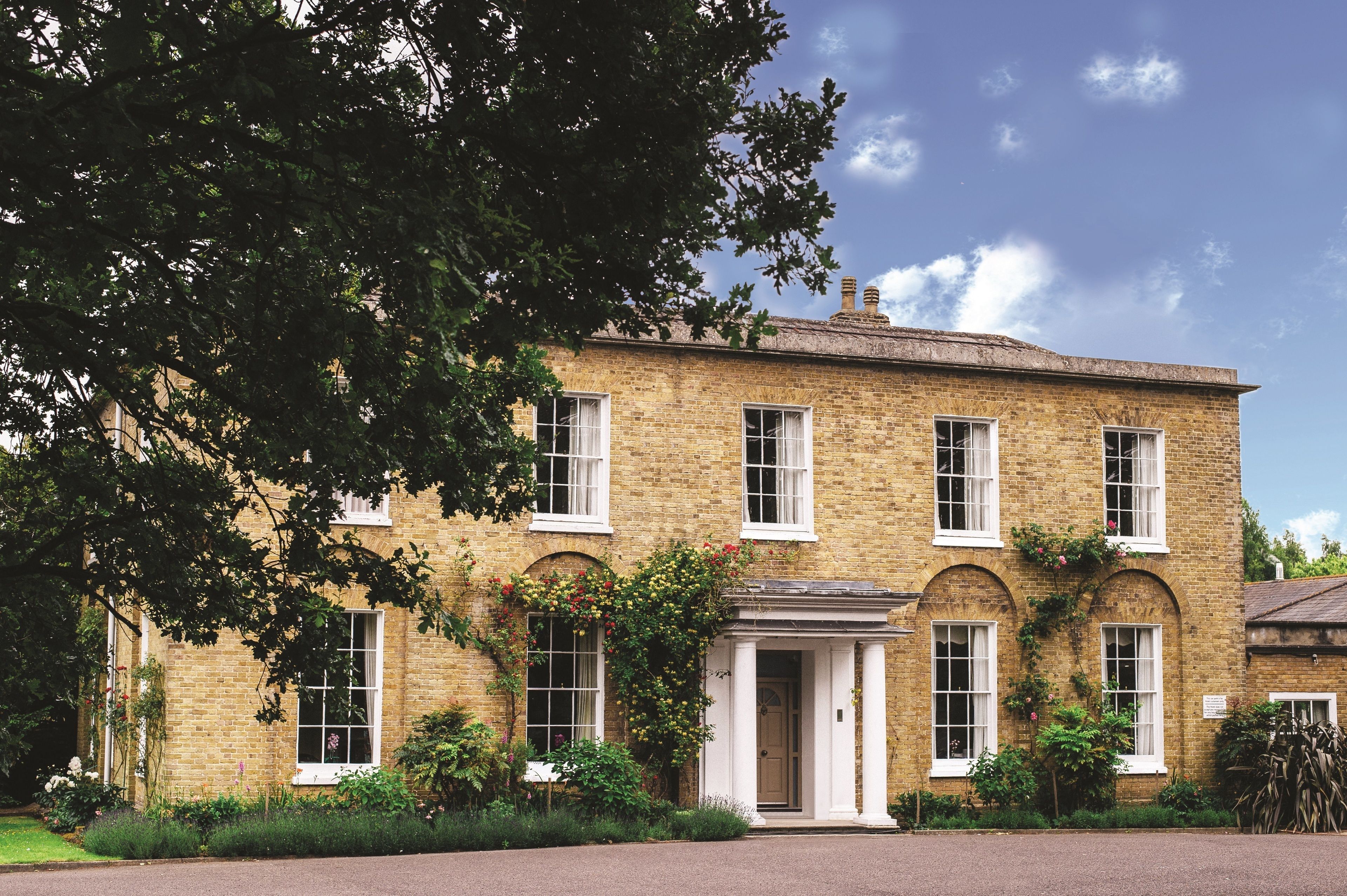 The Hadlow Manor Hotel in Hadlow, United Kingdom