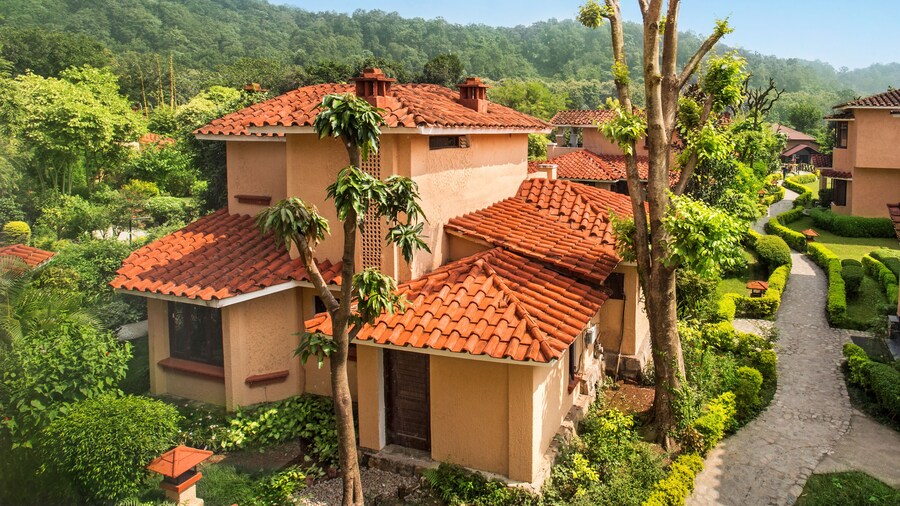 The Riverview Retreat, Corbett