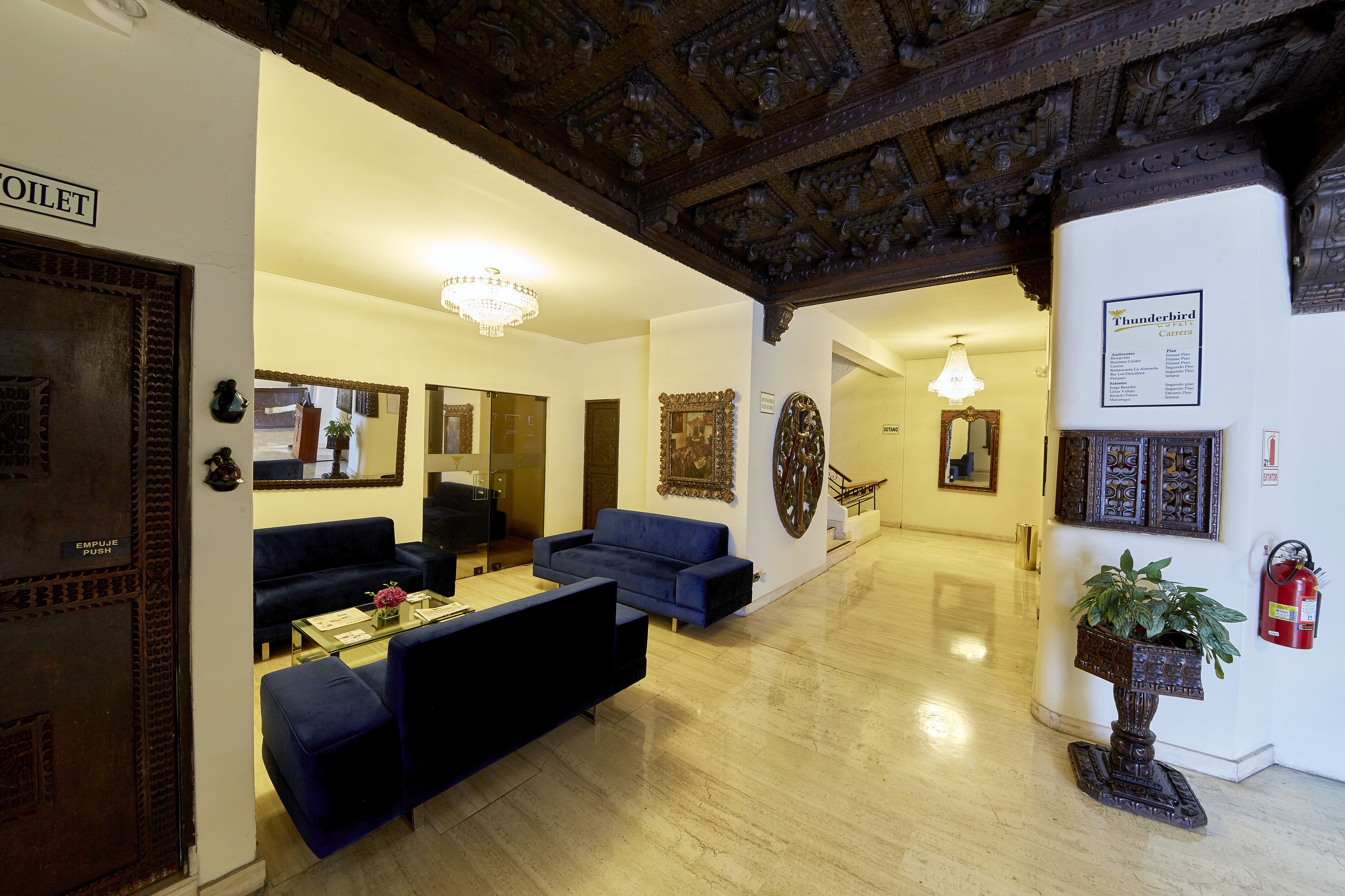 Thunderbird Hotel Carrera
