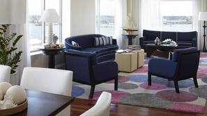 Premium bedding, pillowtop beds, minibar, in-room safe