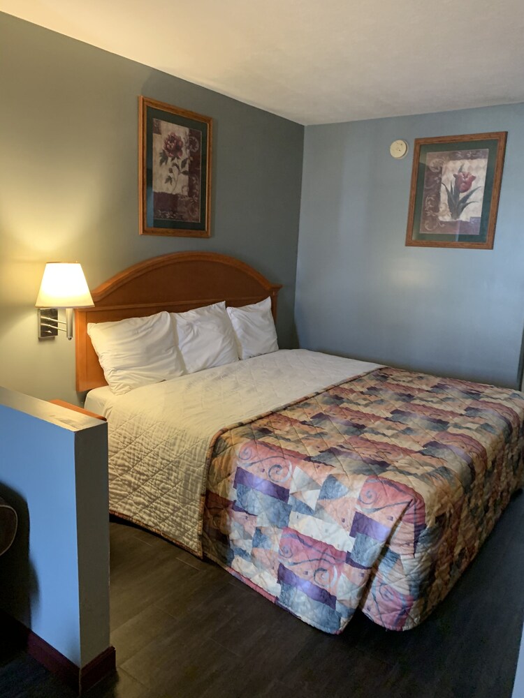 Royal Inn Taylorsville in Taylorsville Best Rates & Deals on Orbitz