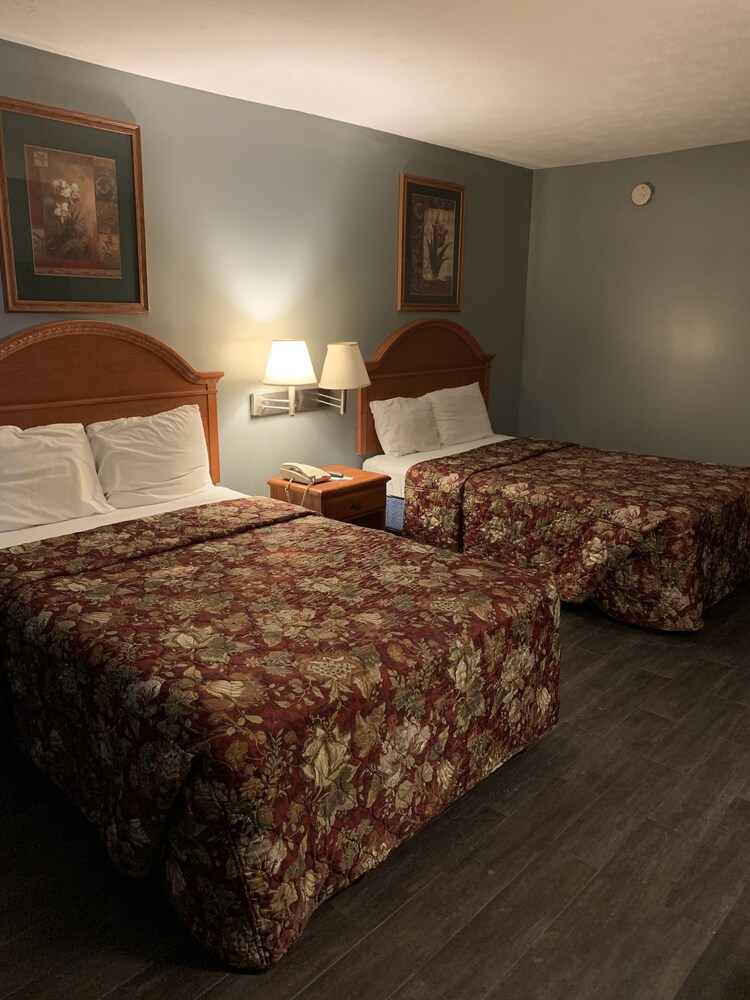 Royal Inn Taylorsville in Taylorsville Best Rates & Deals on Orbitz