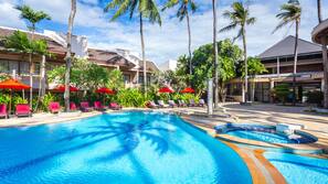 2 outdoor pools, pool umbrellas, pool loungers