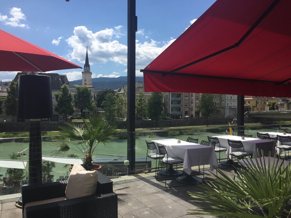 Bar (on property), voco Villach, an IHG Hotel