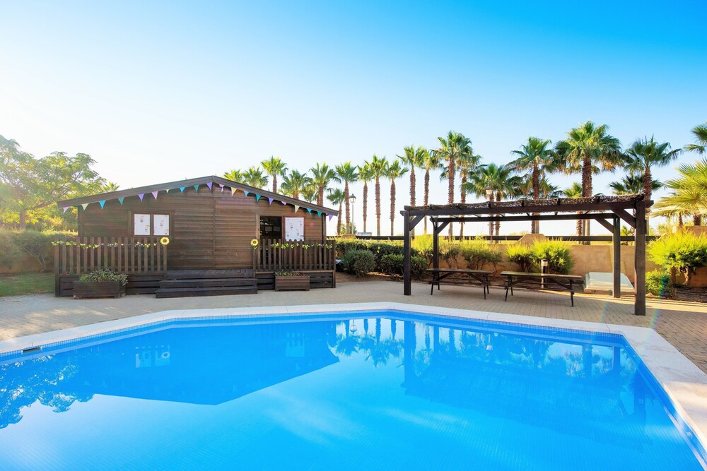 Outdoor pool, Iberostar Isla Canela