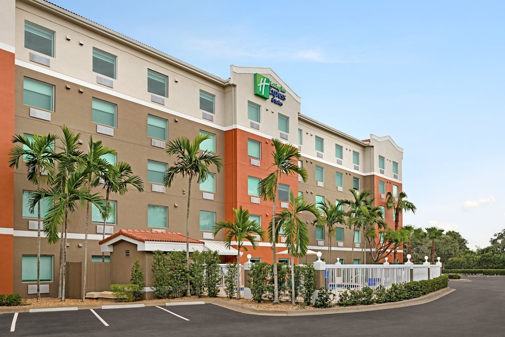 Holiday Inn Express Pembroke Pines-Sheridan Street, an IHG Hotel