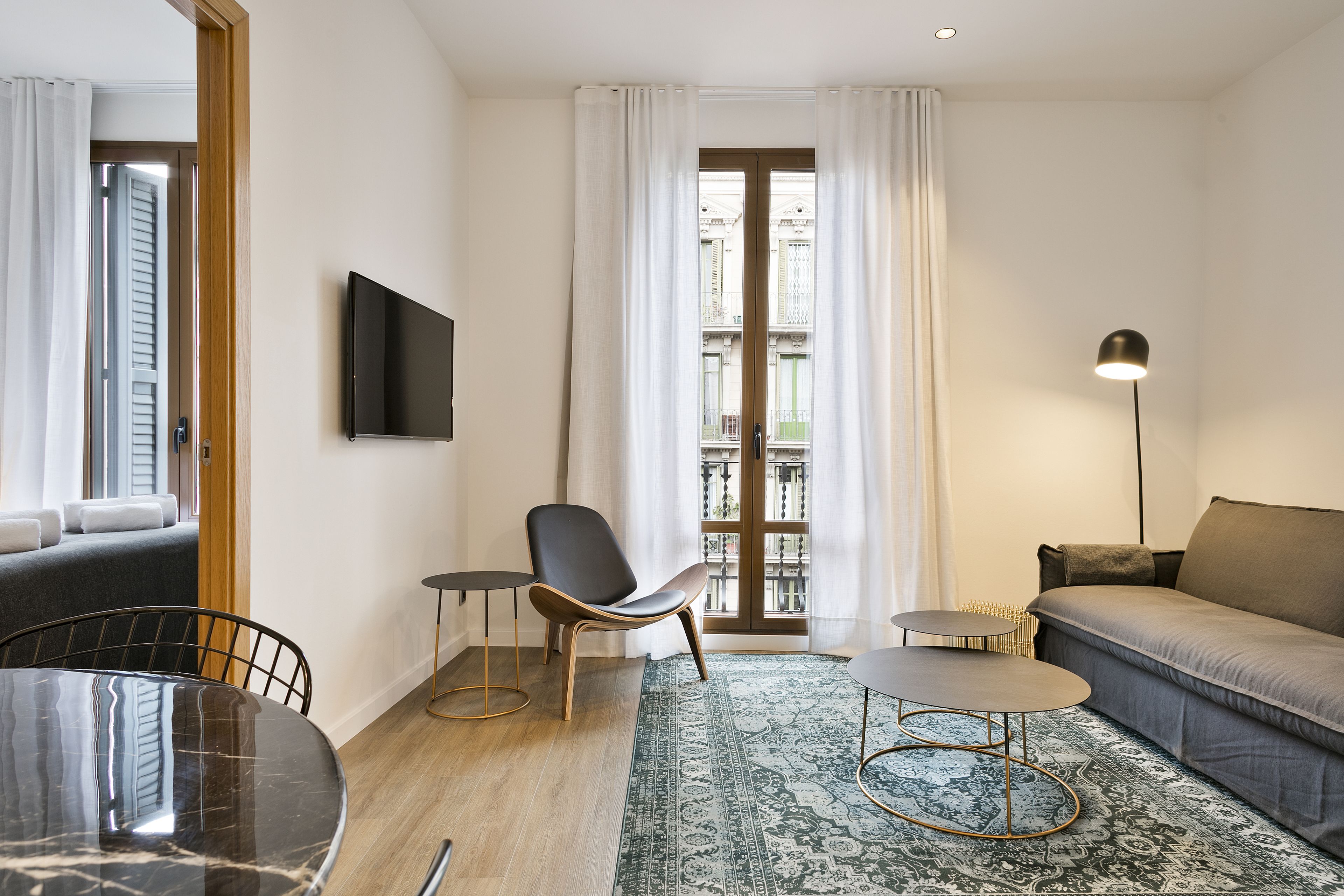 Splendom Suites