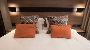 In-room safe, desk, laptop workspace, blackout curtains