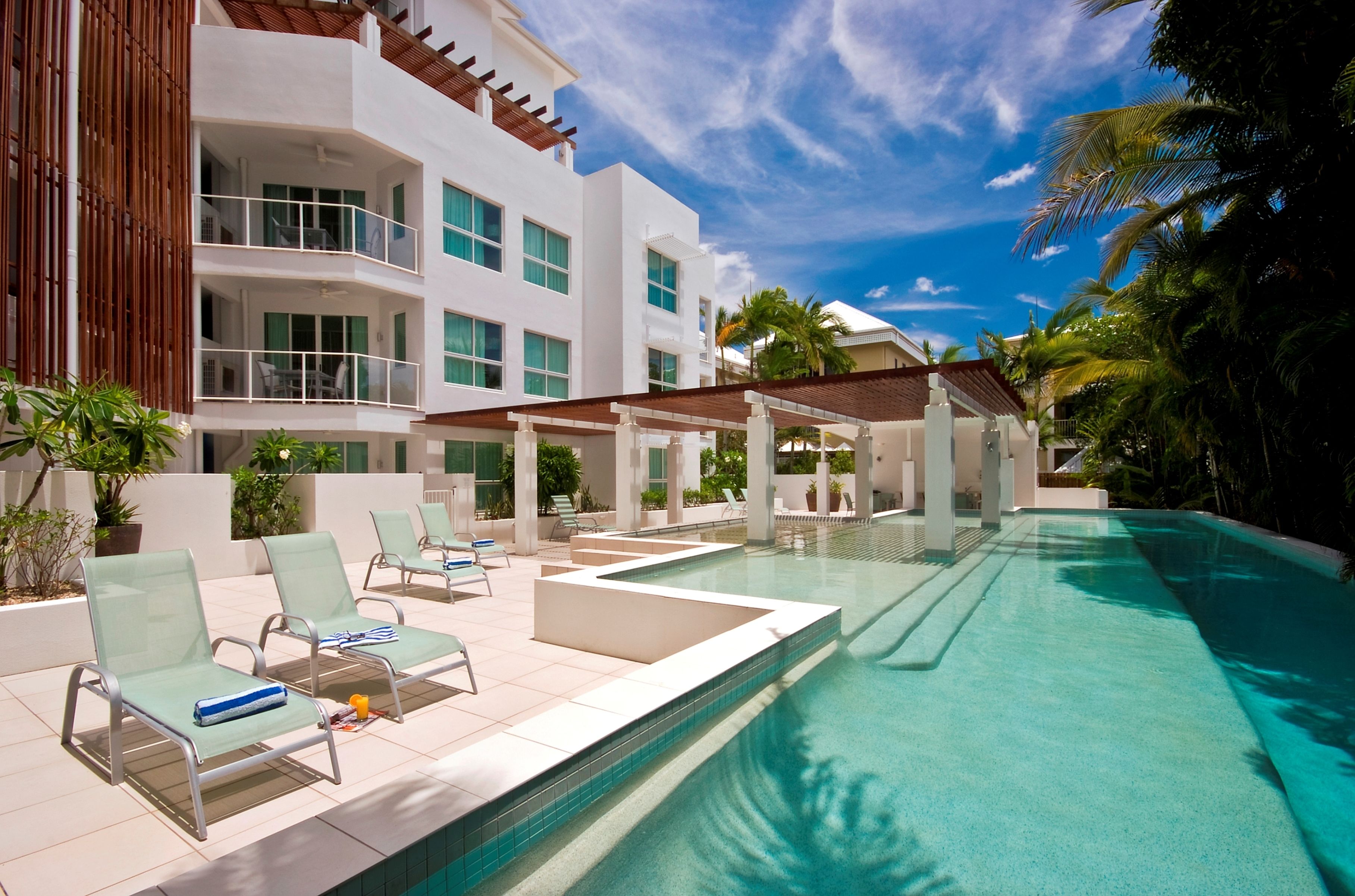 201 Lake Street Apartments