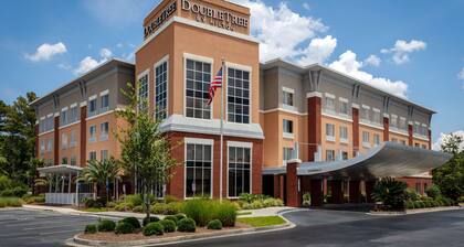 DoubleTree by Hilton Hotel Savannah Airport