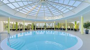 Piscina coperta, piscina all'aperto