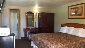 Desk, iron/ironing board, free WiFi
