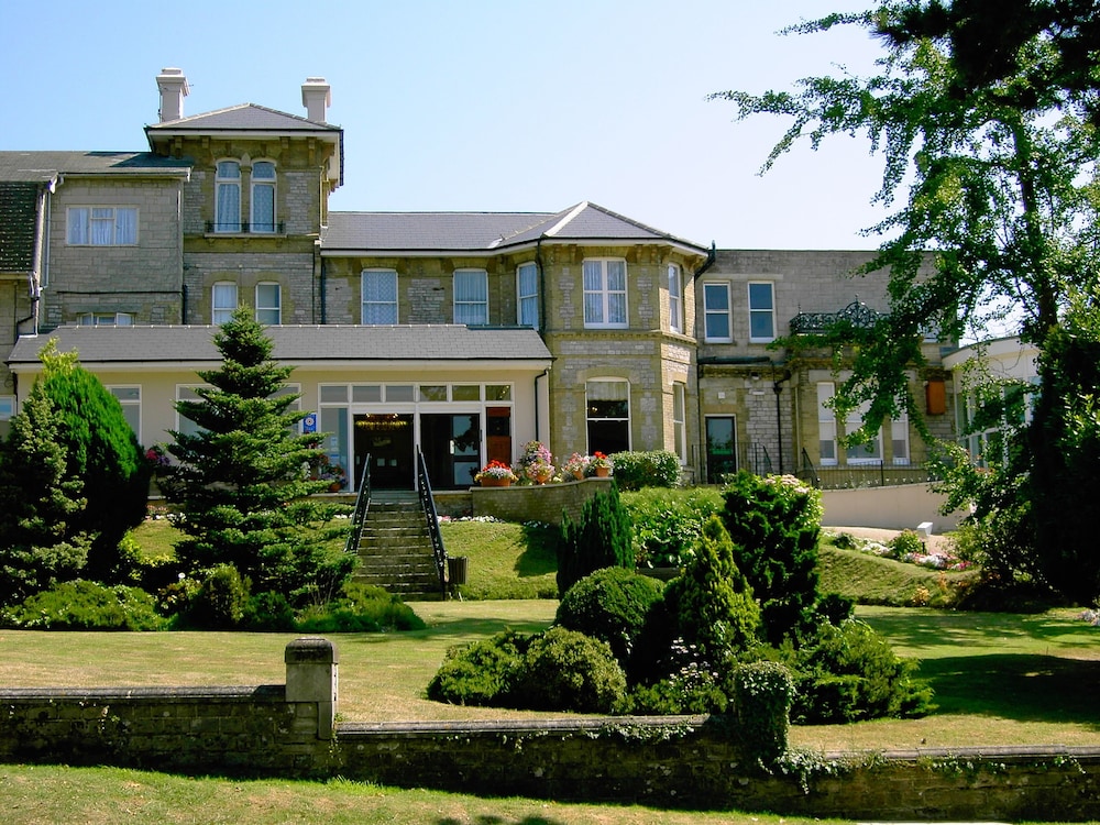 Melville Hall Hotel And Utopia Spa Melville Hall Hotel And Utopia Spa