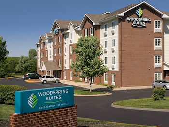WoodSpring Suites Kansas City Lenexa