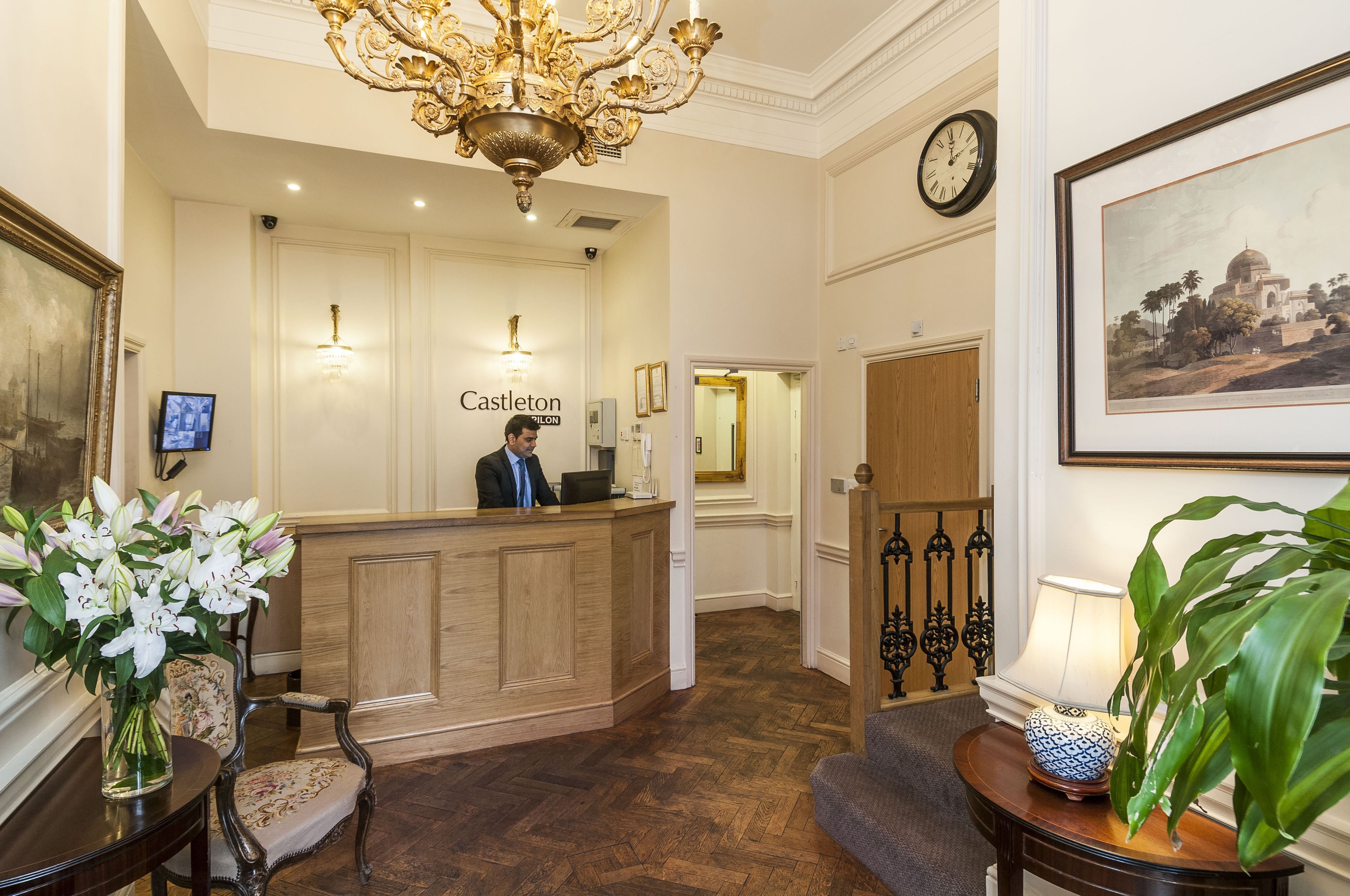The Castleton Hotel