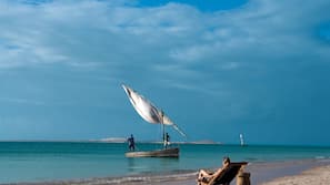 Plage, sable blanc, massages sur la plage, plongée sous-marine