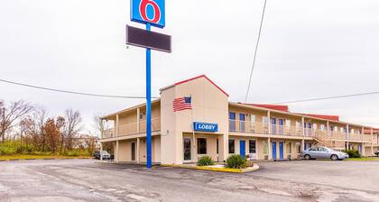 Motel 6 Mount Vernon, IL