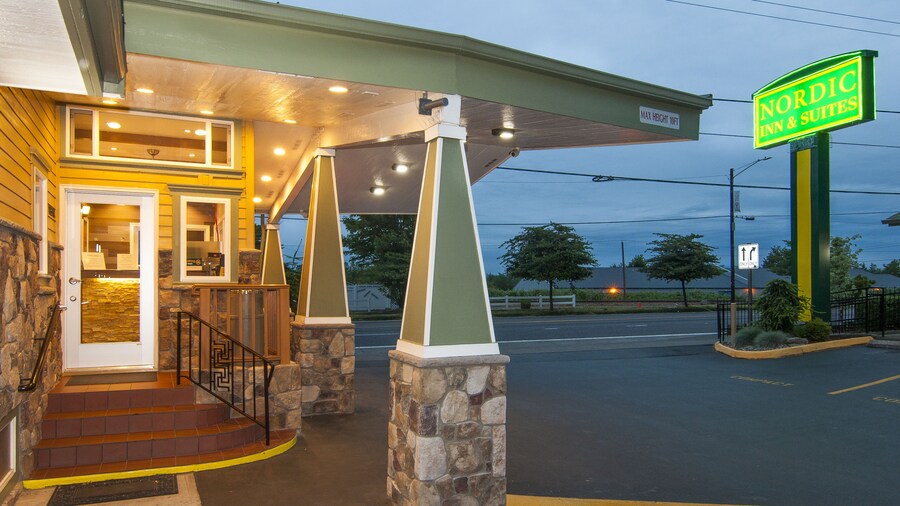 Nordic Inn & Suites