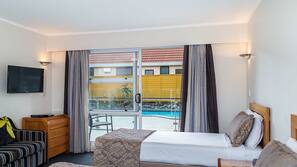 Premium bedding, in-room safe, individually decorated