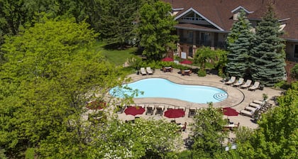Georgian Bay Hotel Trademark Collection by Wyndham