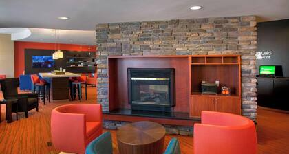 Courtyard by Marriott Paramus