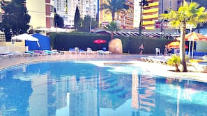 2 outdoor pools, pool umbrellas, pool loungers
