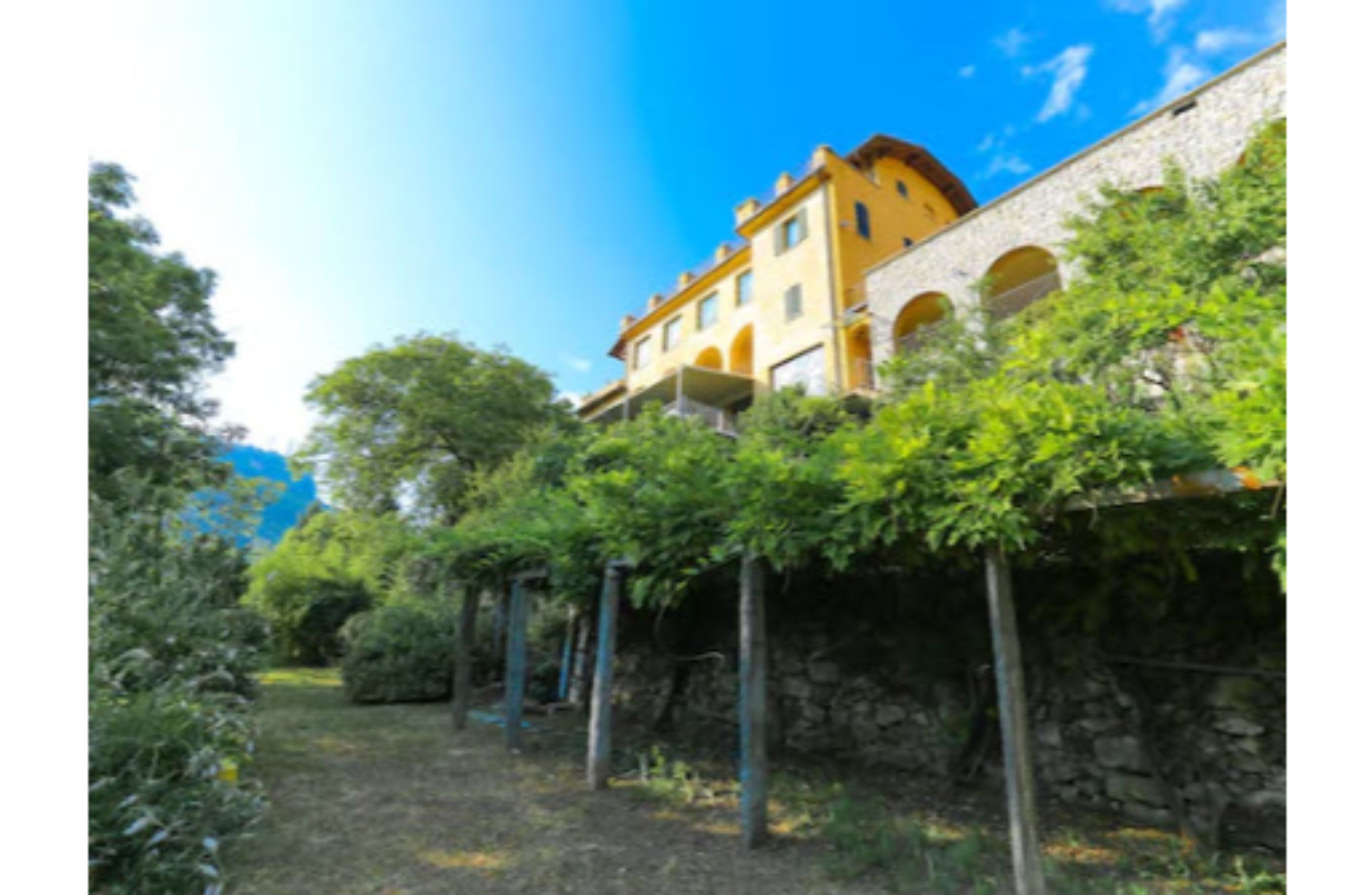 Hotel Colonne in Varese, Italy